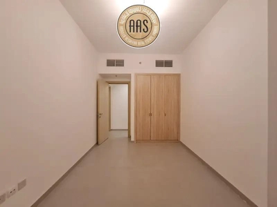 Full Sea View 2Bhk With Master Rooms 80k Full Facilities-12