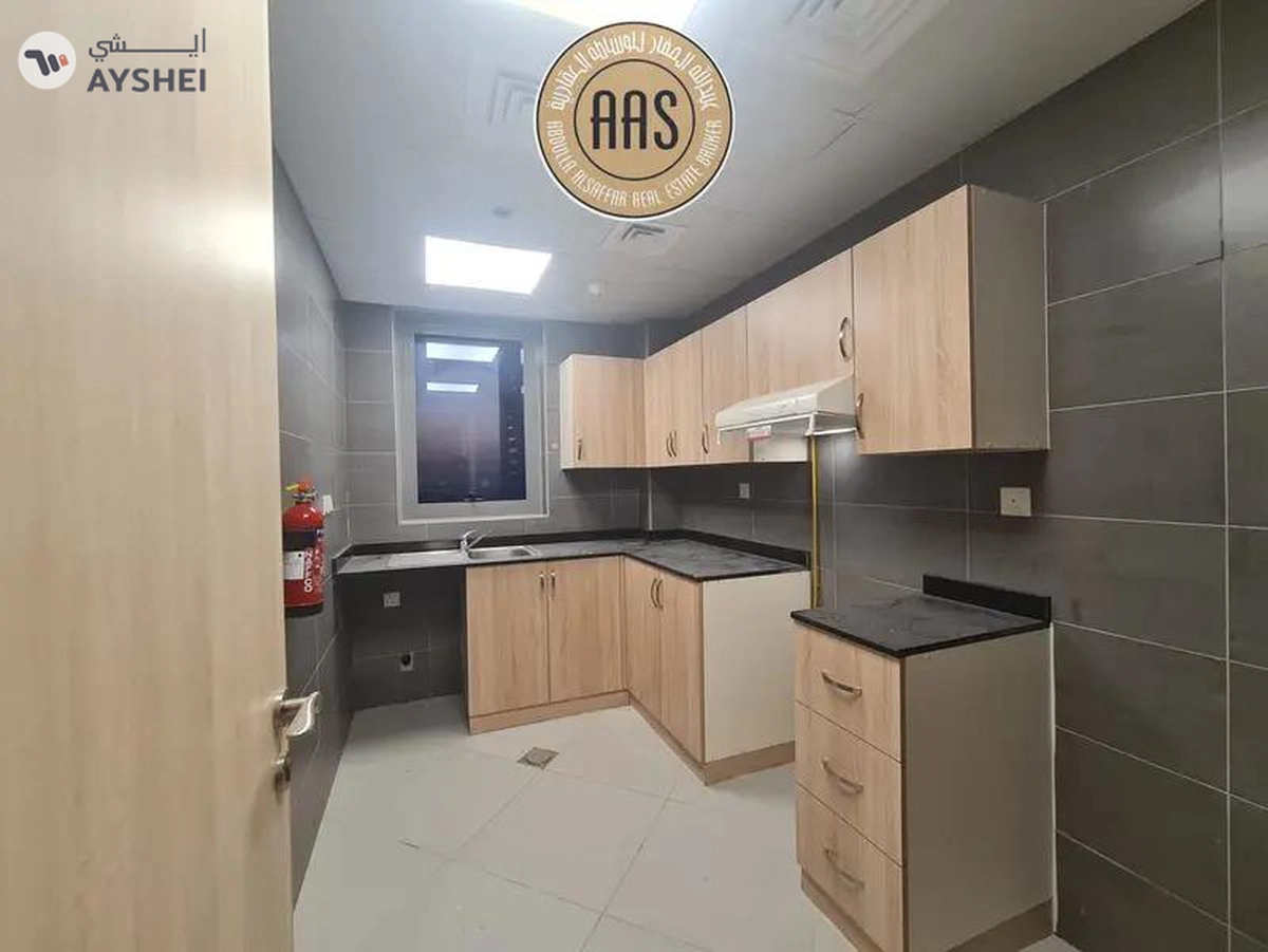 Full Sea View 2Bhk With Master Rooms 80k Full Facilities-7-7