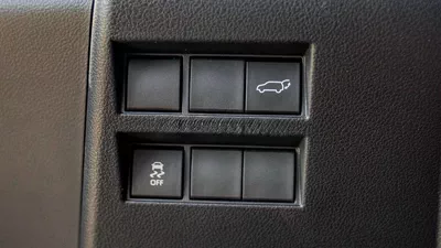 Toyota Land Cruiser VXR 3.5L-18