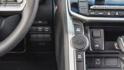 Brand New 2026 Toyota Land Cruiser GXR 4.0L | GCC Specs | 0KM-17