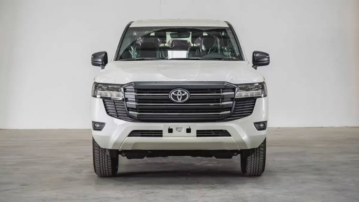 Brand New 2026 Toyota Land Cruiser GXR 4.0L | GCC Specs | 0KM-1-1