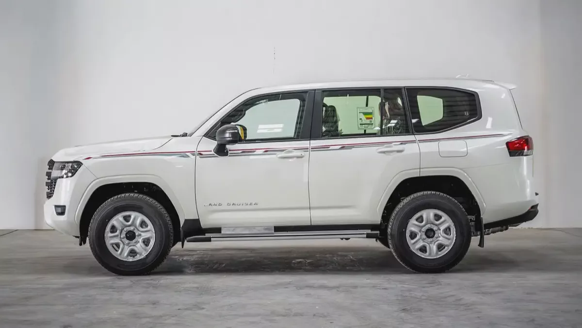 Brand New 2026 Toyota Land Cruiser GXR 4.0L | GCC Specs | 0KM-2-2