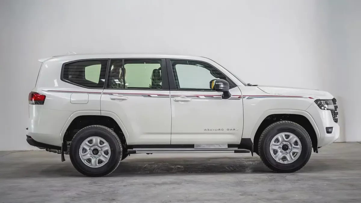Brand New 2026 Toyota Land Cruiser GXR 4.0L | GCC Specs | 0KM-5-5