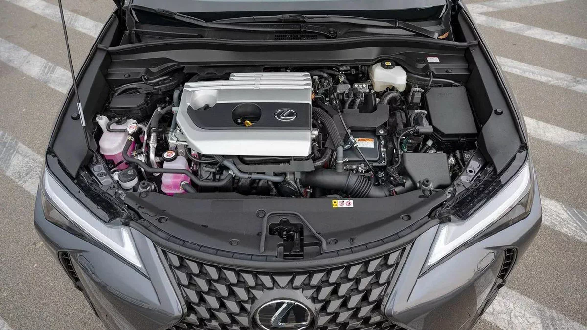 Lexus UX250h STANDARD STD (NON GCC)| 2-YEAR WARRANTY + SERVICE AVAILABLE  | 0% DOWNPAYME-17-17