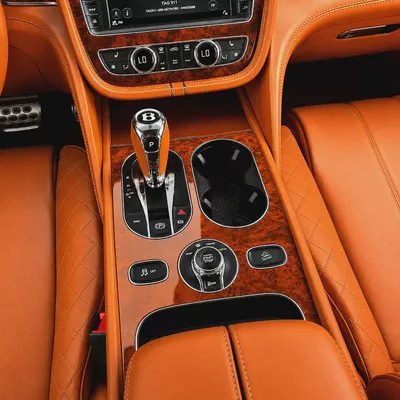 AED 5,751 P.M • 0% Downpayment •  Bentley Bentayga W12 • 1 Year Warranty-10