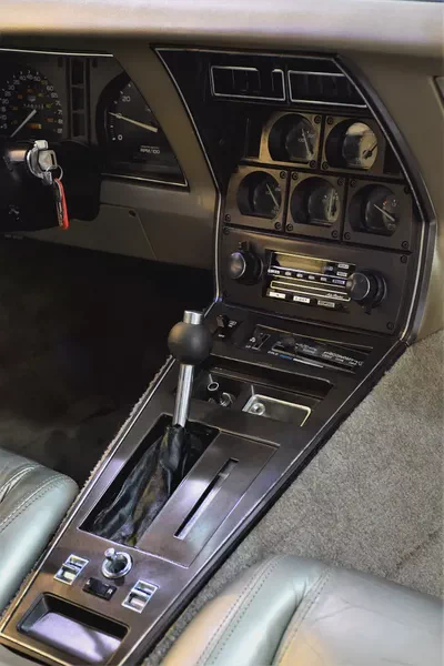 Chevrolet Corvette C3 ( COLLECTOR EDITION ) 1982 Model! in Copper / Golden Color! American Specs-15