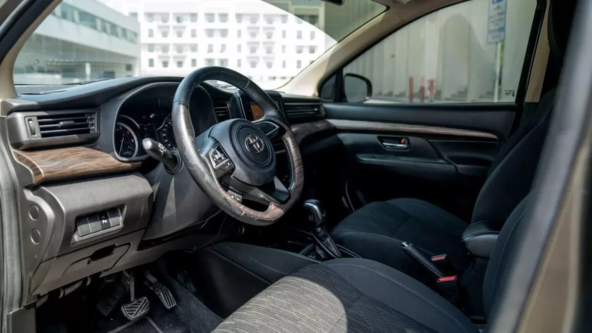 Toyota Rumion STANDARD EMI from 2,653 Zero Downpayment-2-2