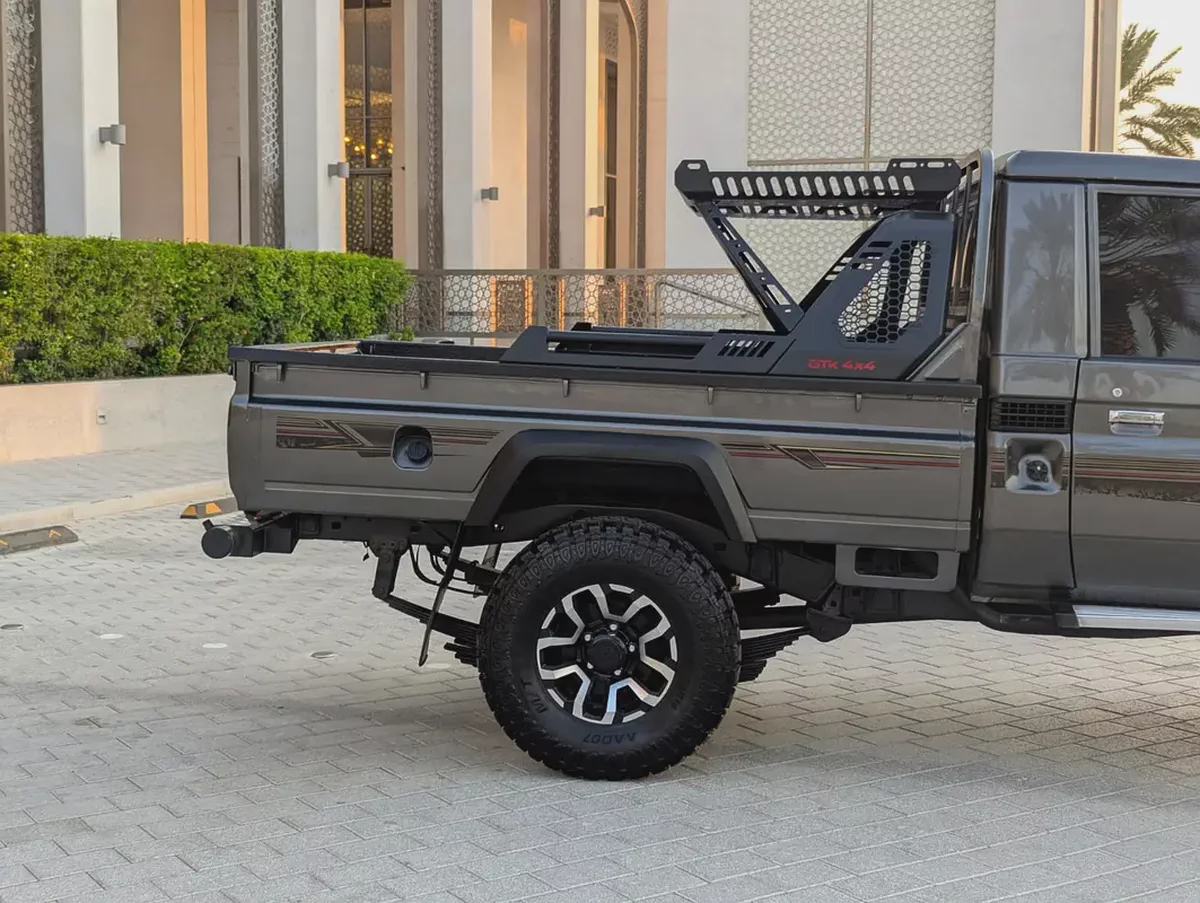 TOYOTA LAND CRUISER 70 Series Pickup 2008 Facelifted 2026 4.2L V6 1HZ Diesel Engine-9-9