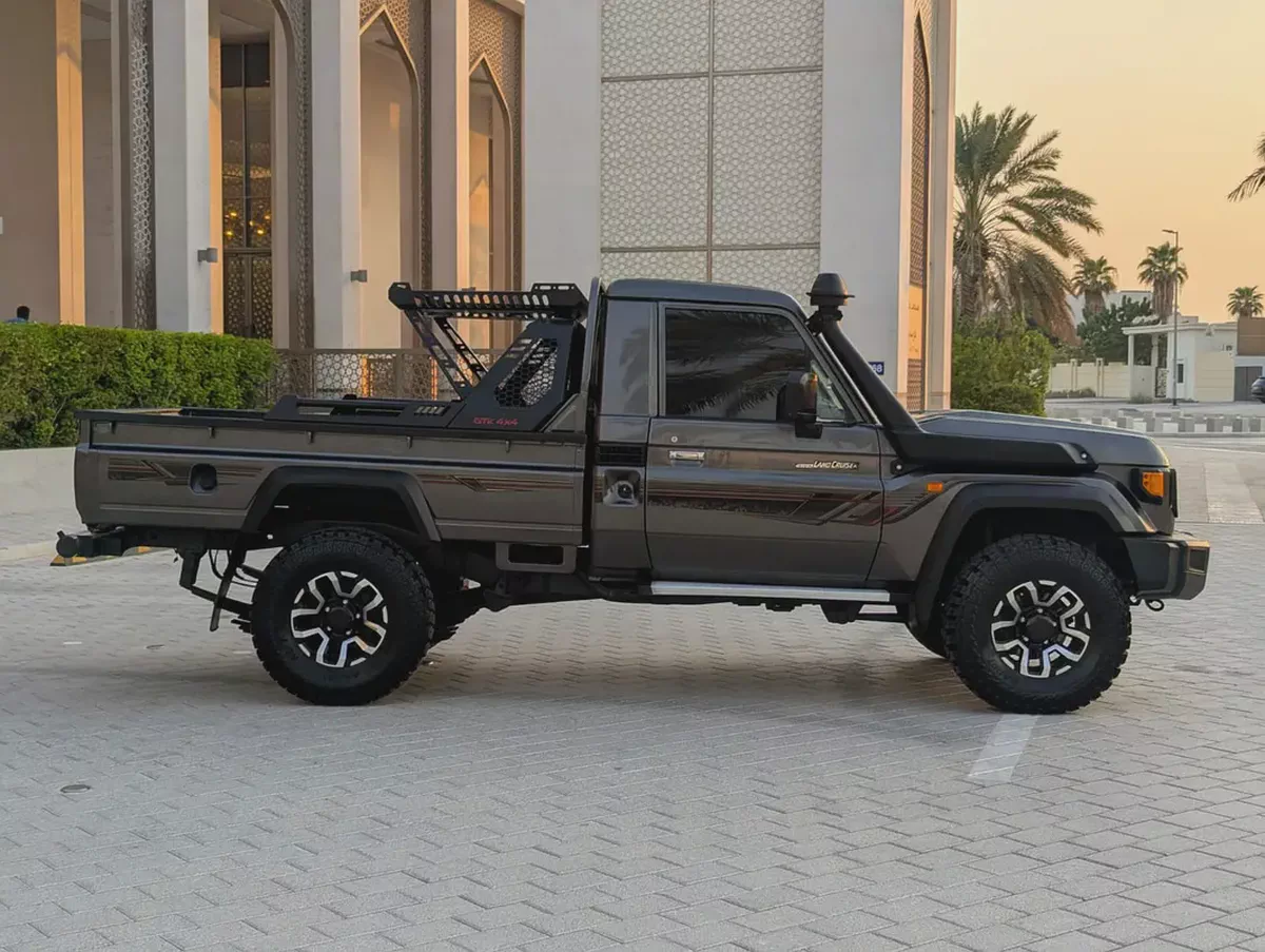 TOYOTA LAND CRUISER 70 Series Pickup 2008 Facelifted 2026 4.2L V6 1HZ Diesel Engine-17-17