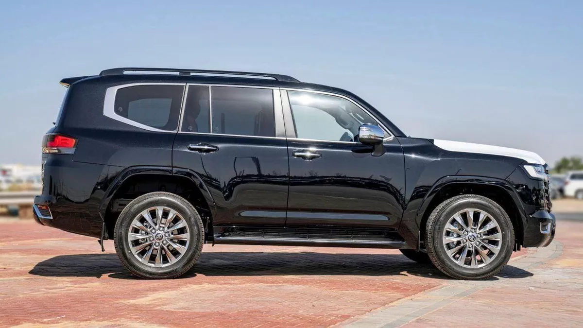 Toyota Land Cruiser VXR 3.5L-2-0