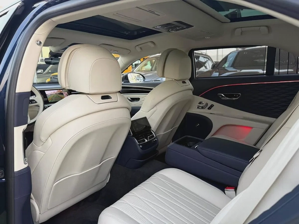 Bentley Flying Spur V8 2021 | Korean Specs | بنتلي فلاينج سبور موديل ٢٠٢١ وارد كوريا