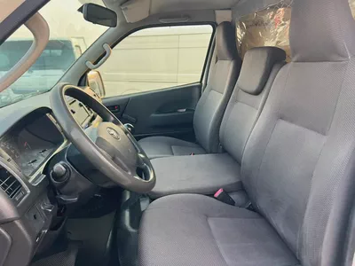 2016 Toyota Hiace | Cargo Van | Manual | GCC | Ref#1120-7