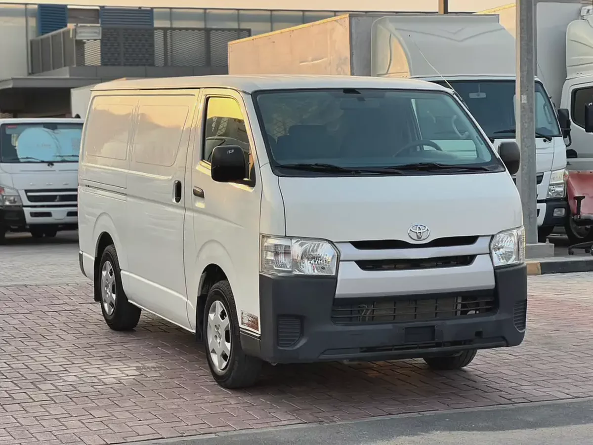 2016 Toyota Hiace | Cargo Van | Manual | GCC | Ref#1120