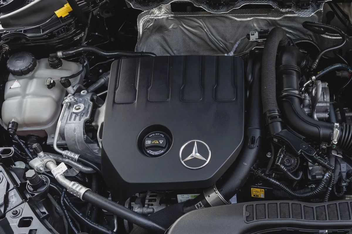 Mercedes-Benz GLA 200 2025-14-14