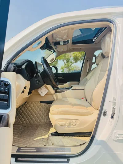 Toyota Land Cruiser VXR 3.3L Diesel 2023 GCC Specs Very Good COndition-8