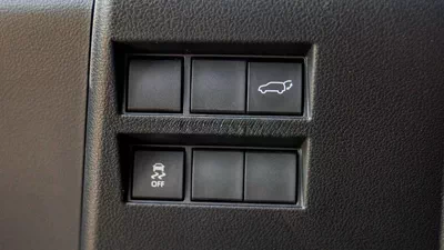 Toyota Land Cruiser VXR 3.5L-23