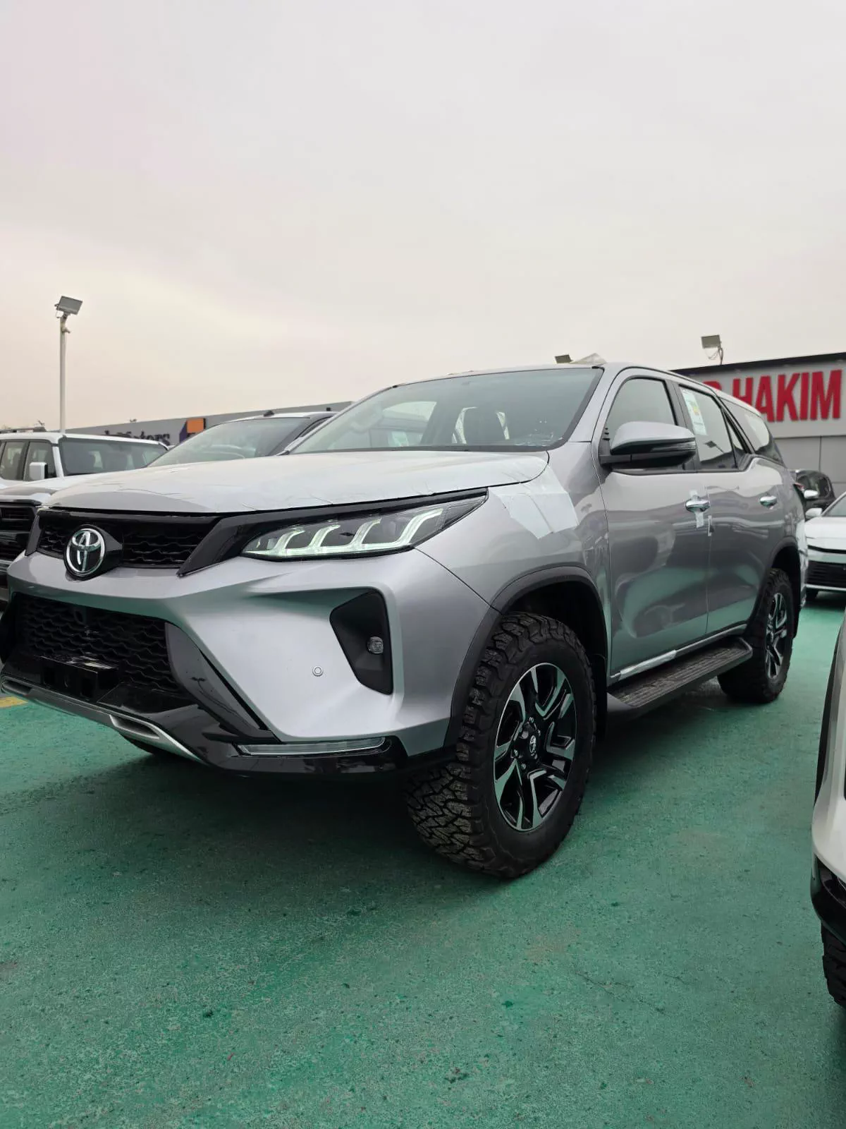 TOYOTA FORTUNER 2.7L PETROL 2026 | SILVER EXTERIOR