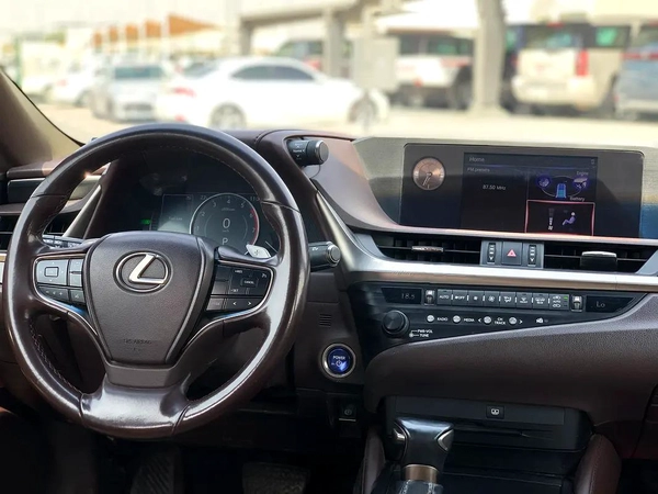 Lexus ES-Series ES 300h