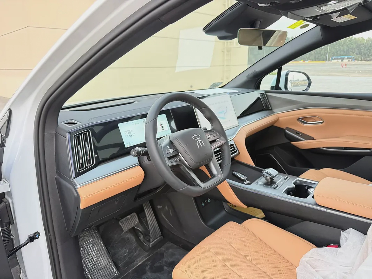 BYD song L DM- i 2025 full option panorama 13 camera-15-15
