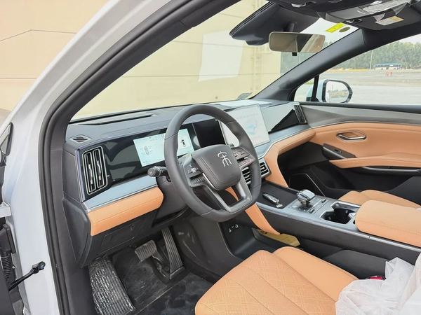 BYD song L DM- i 2025 full option panorama 13 camera