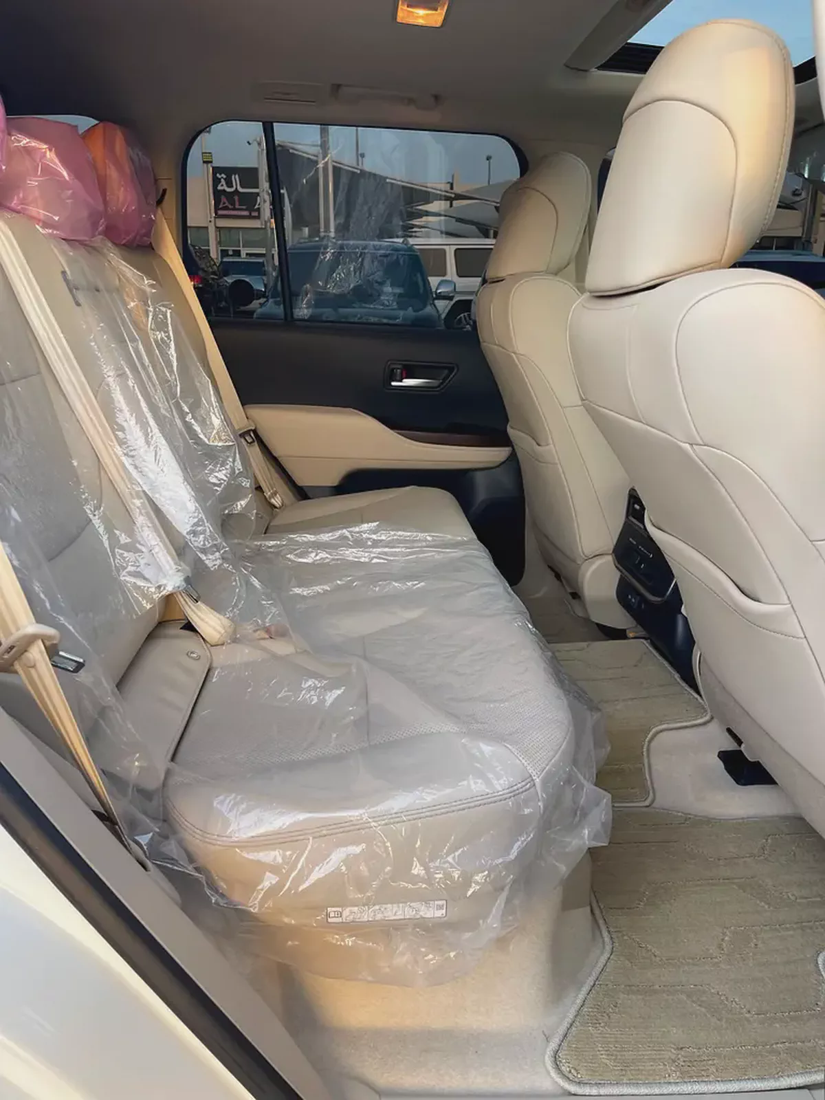 Toyota Land Cruiser GXR 2026 | GCC Specs | Brand New-14-14