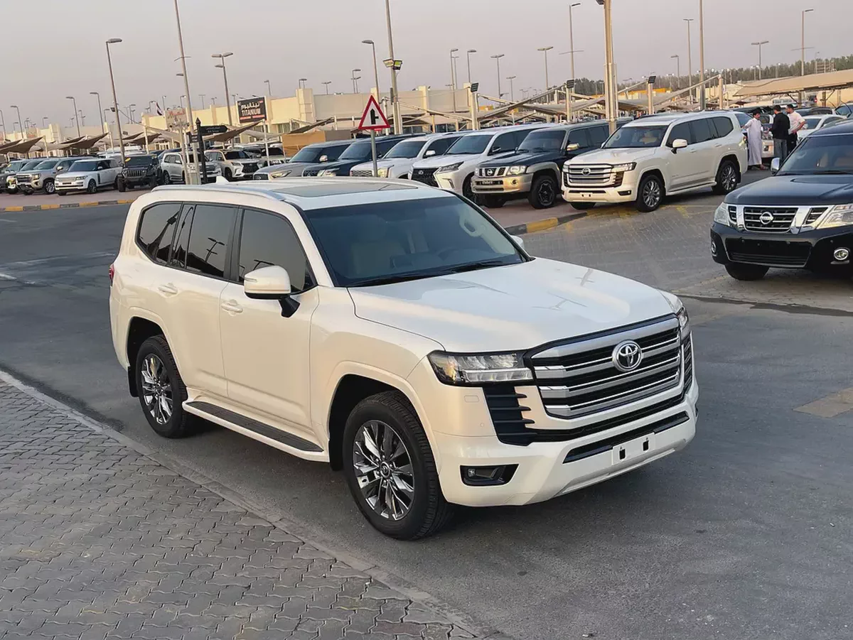 Toyota Land Cruiser GXR 2026 | GCC Specs | Brand New-8-8