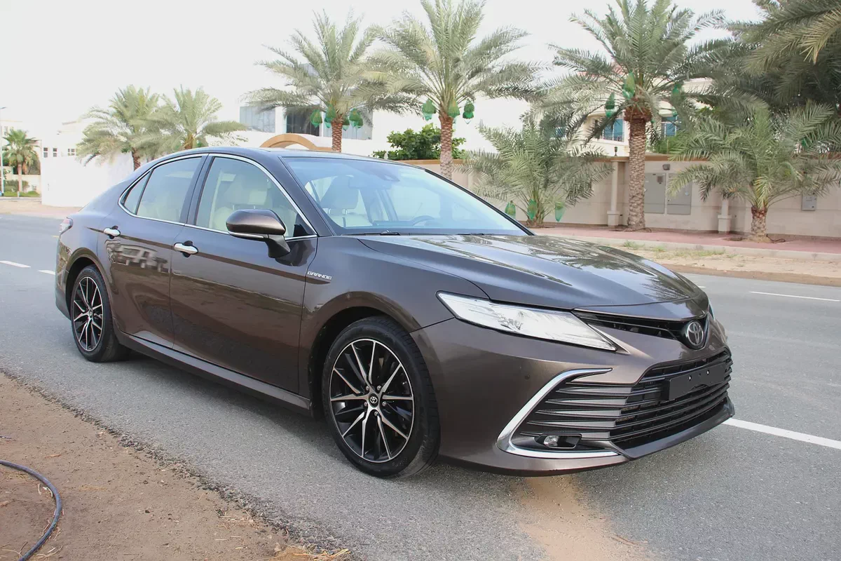 Toyota Camry V6 SE+ 3.5L GCC! Panorama! We arrange bank loan!-2-2