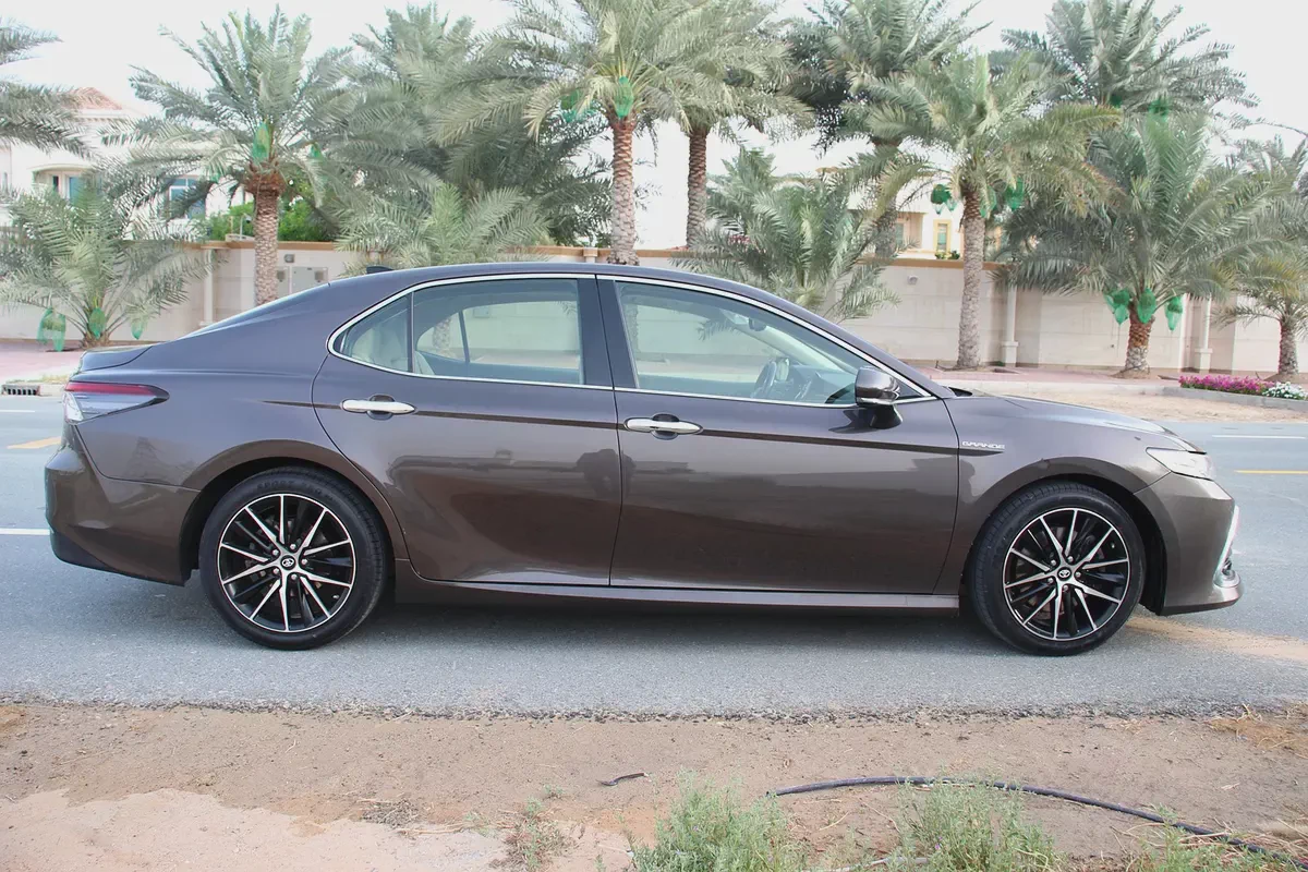Toyota Camry V6 SE+ 3.5L GCC! Panorama! We arrange bank loan!-3-3