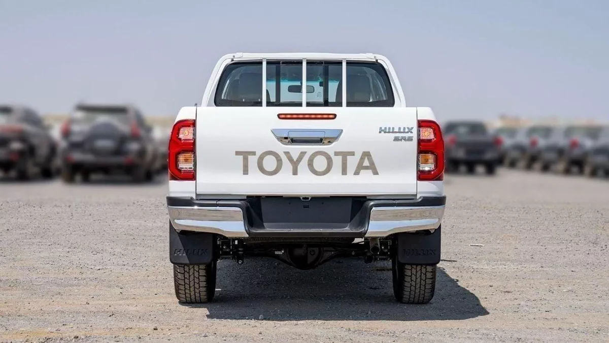 Toyota Hilux SGLX Toyota Hilux 2.4L AT Full option 2024-4-0