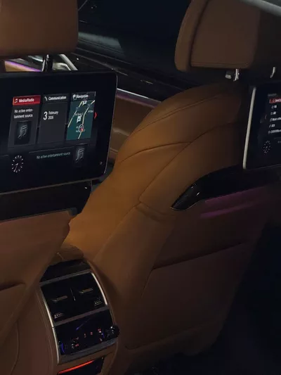 BMW 750Li XDRIVE M SPORT-10