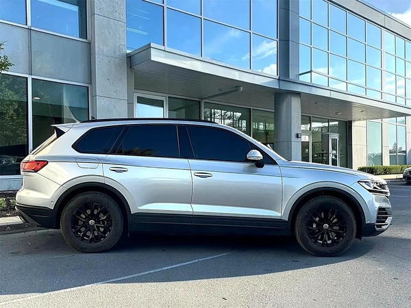 2025 Volkswagen Touareg Trendline - GCC Specs - Brand New! Under warranty