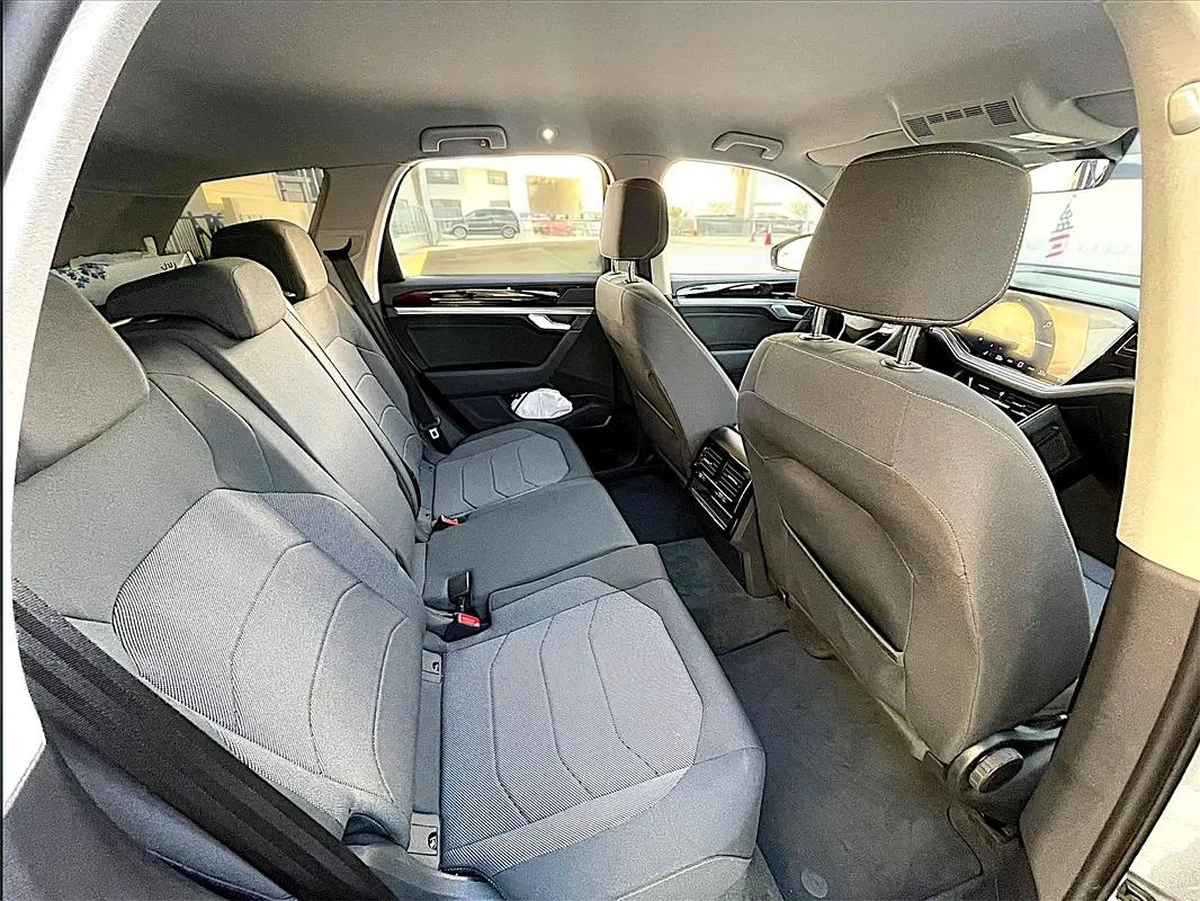 2025 Volkswagen Touareg Trendline - GCC Specs - Brand New! Under warranty-13-13