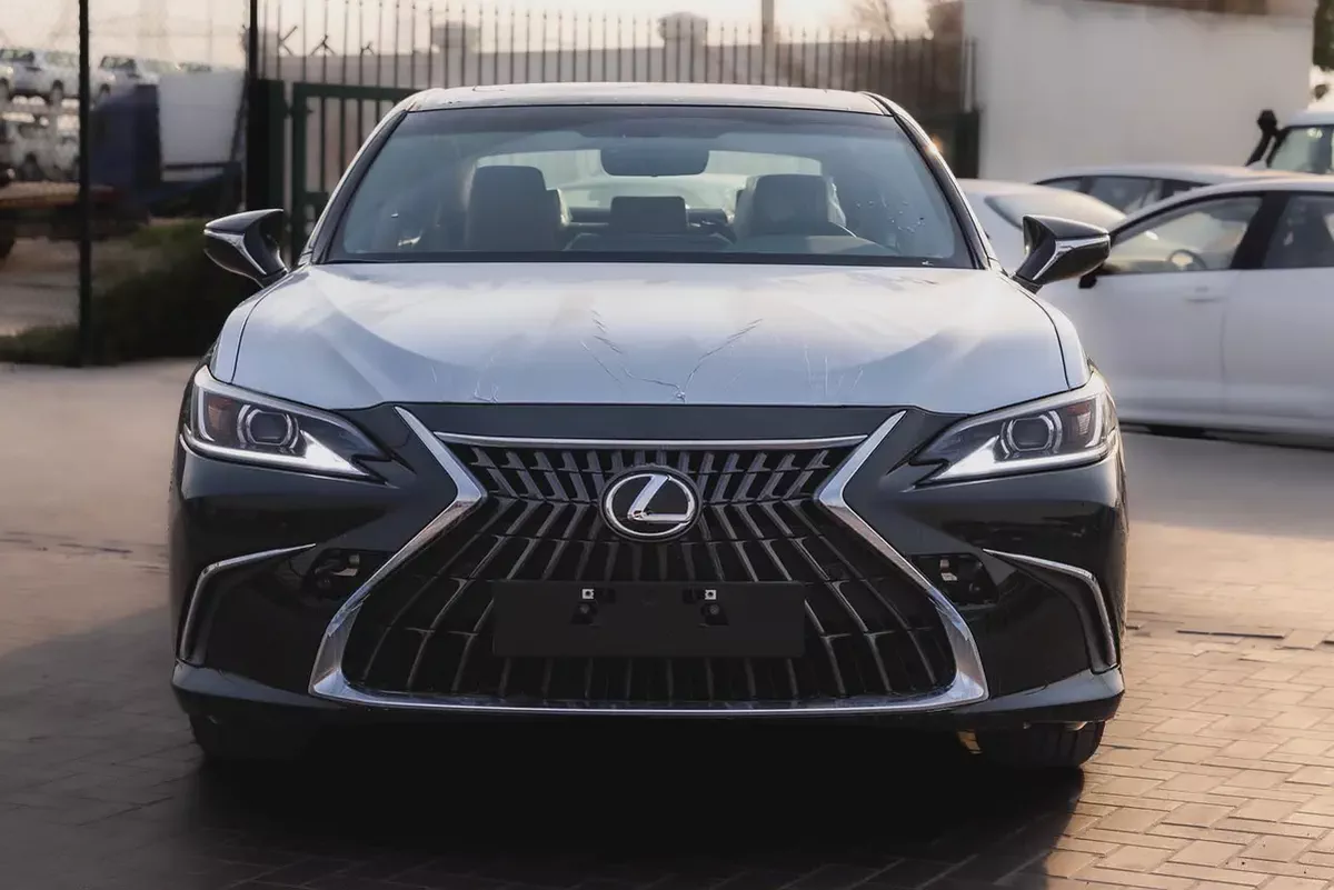 Brand New 2025 Lexus ES 300h | GCC Specs | Luxury Hybrid-1-1