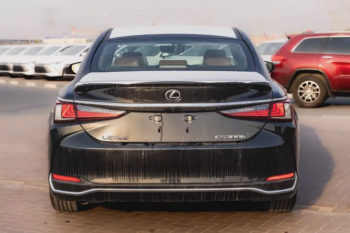 Brand New 2025 Lexus ES 300h | GCC Specs | Luxury Hybrid-4-4