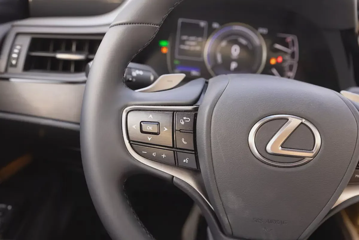 Brand New 2025 Lexus ES 300h | GCC Specs | Luxury Hybrid-8-8
