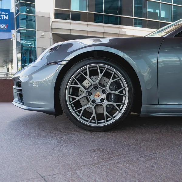 2025  PORSCHE  911 CARRERA