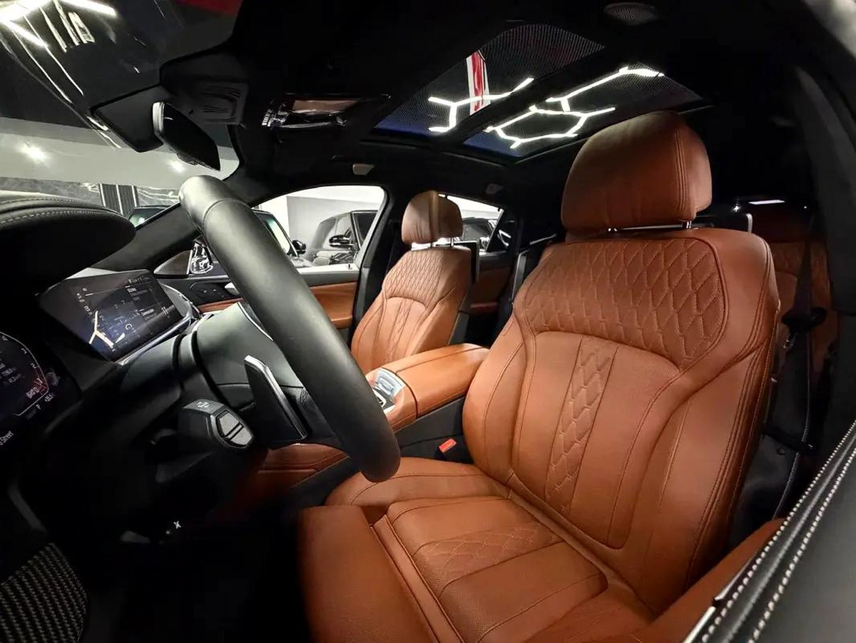 BMW Warranty/Service 2027 | Carbon Edition | Original Paint | 525 BHP | Full Option-1-1