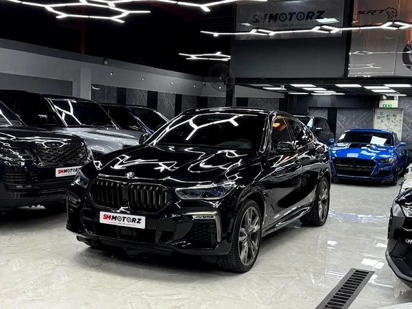BMW Warranty/Service 2027 | Carbon Edition | Original Paint | 525 BHP | Full Option