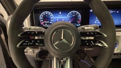 Mercedes Benz G63 AMG 4MATIC SUV-10
