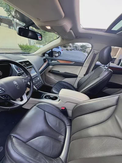 2017 Lincoln MKC Premiere GCC Specs-4