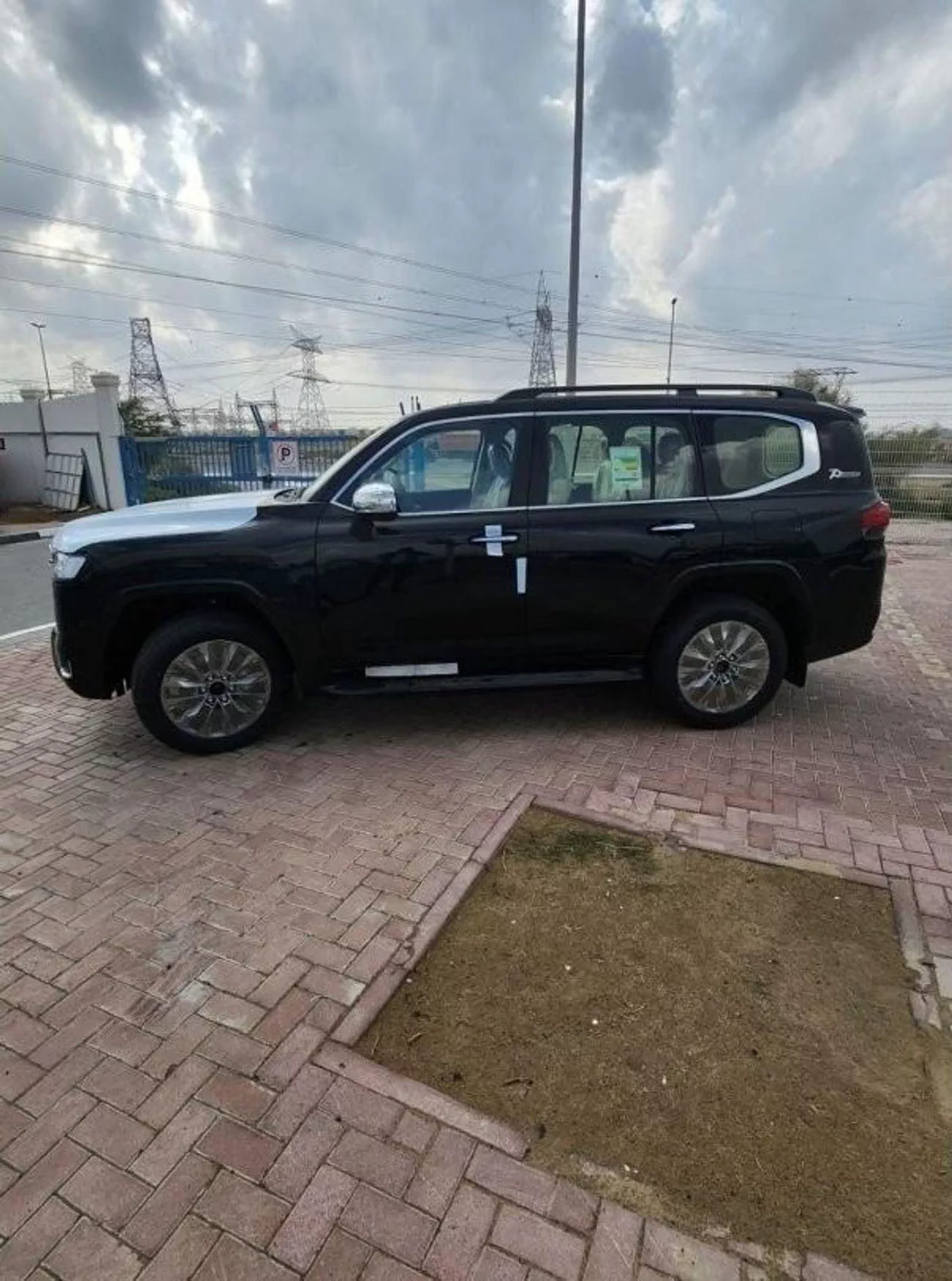 Toyota Land Cruiser VX TOYOTA LAND CRUISER VX-2-0