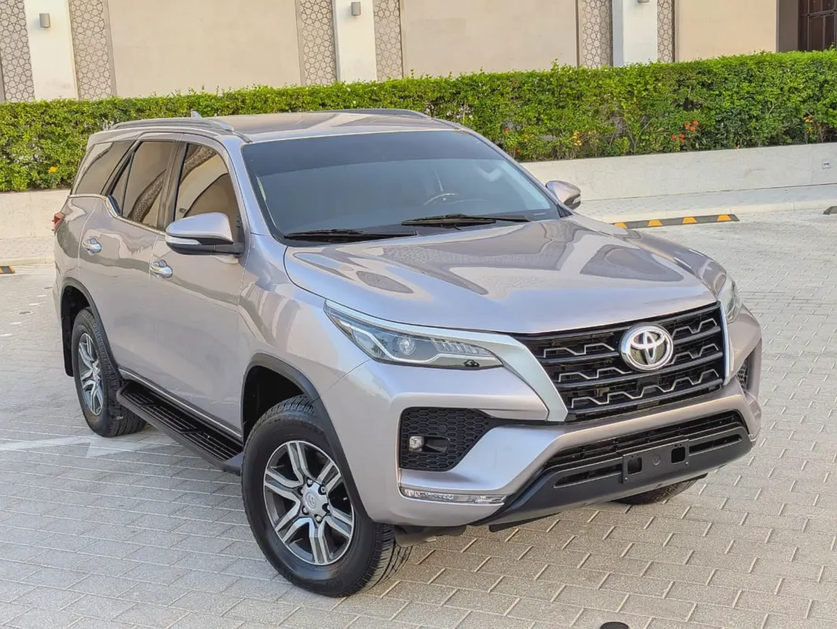 Toyota Fortuner 2017 Facelifted 2026 V4 2.7L EXR GCC Specs In Excellent Condition