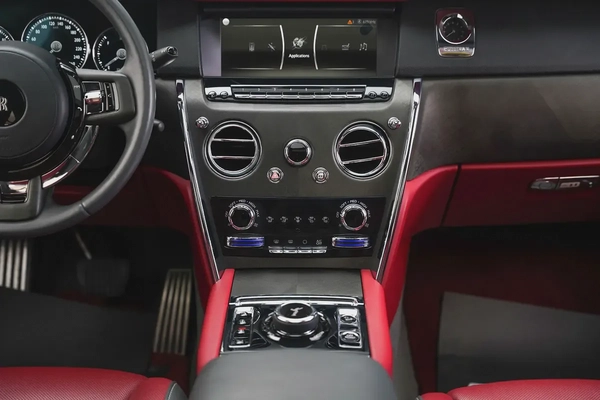 2019 ROLLS ROYCE CULLINAN FACELIFT