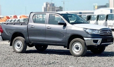 Toyota Hilux Toyota Hilux 2.4L basic option V4 2025-0