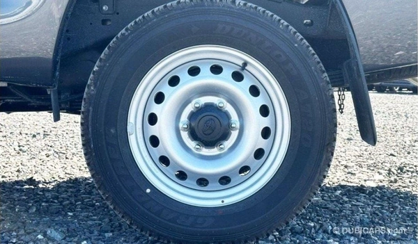 Toyota Hilux Toyota Hilux 2.4L basic option V4 2025