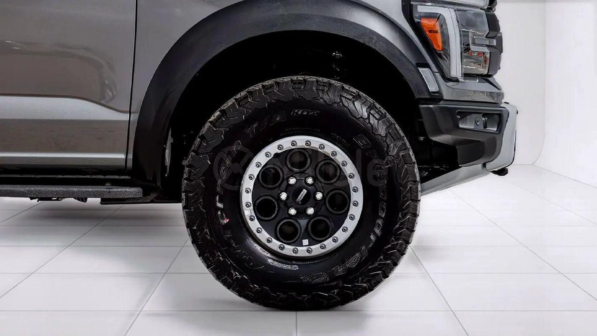 Ford F-150 RAPTOR | 2-YEAR WARRANTY + SERVICE AVAILABLE | IN-HOUSE FINANCING | 0% DOWNPAYMENT (BANK)-4-0