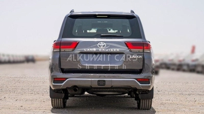 Toyota Land Cruiser VXR LC300 VXR 3.3D AT MY2025-7
