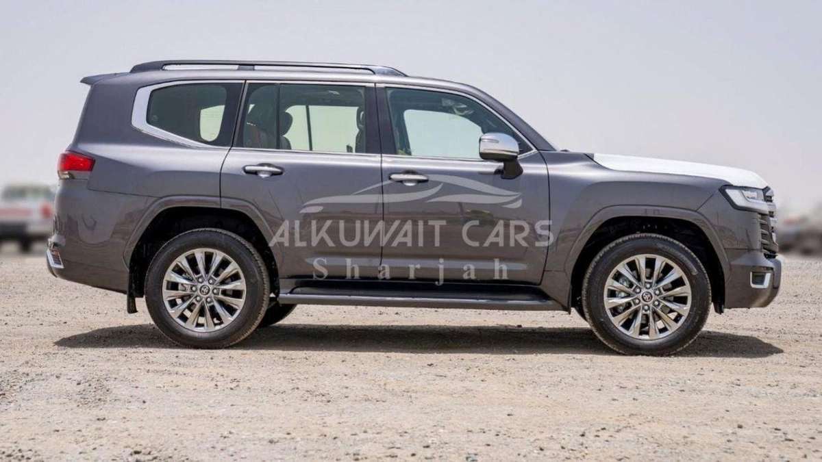Toyota Land Cruiser VXR LC300 VXR 3.3D AT MY2025-4-0