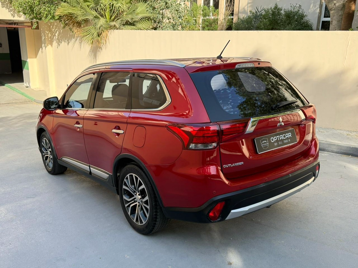 Gulf Specs 2016 MITSUBISHI OUTLANDER GLX 3.0Litre V6 4WD 7-Seater-1-1