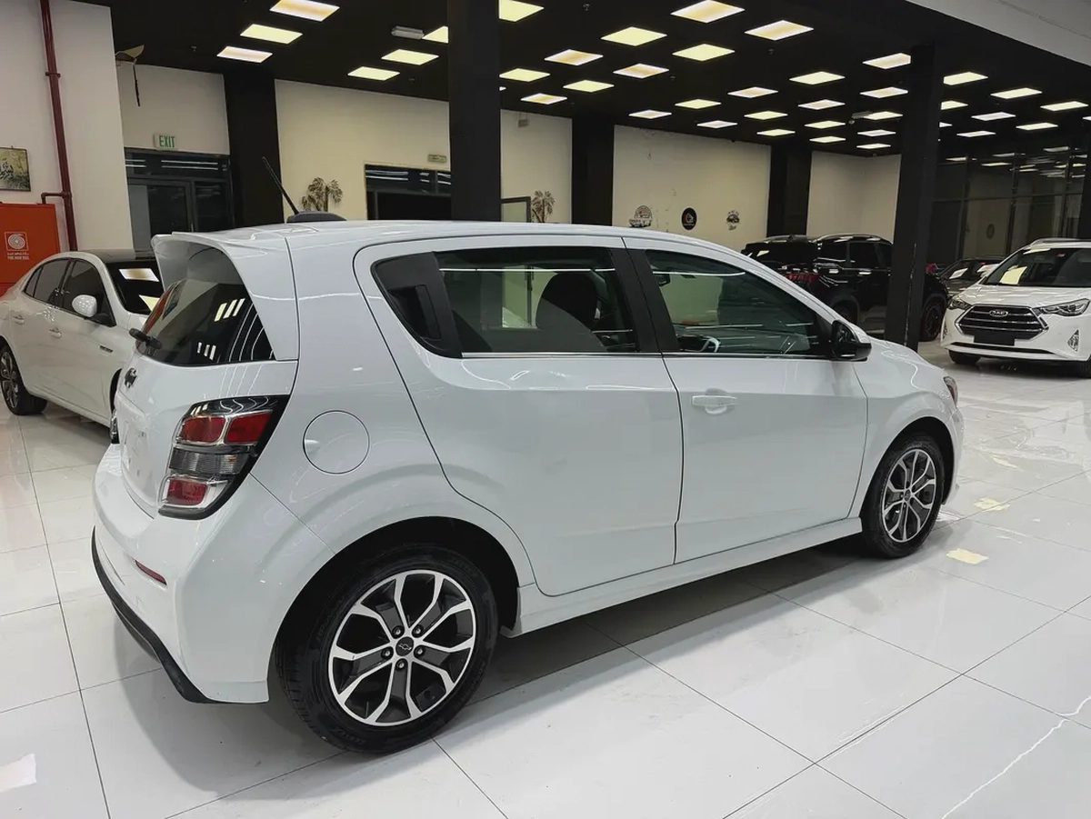 2018 Chevrolet Sonic RS | Canadian Specs | Well Maintained-3-3